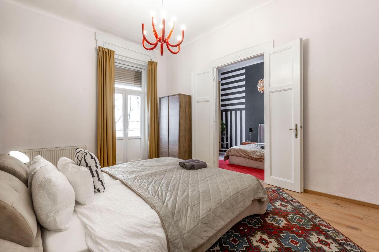 Deluxe Dohany Residence Next To The New York Cafe Budapeste Exterior foto