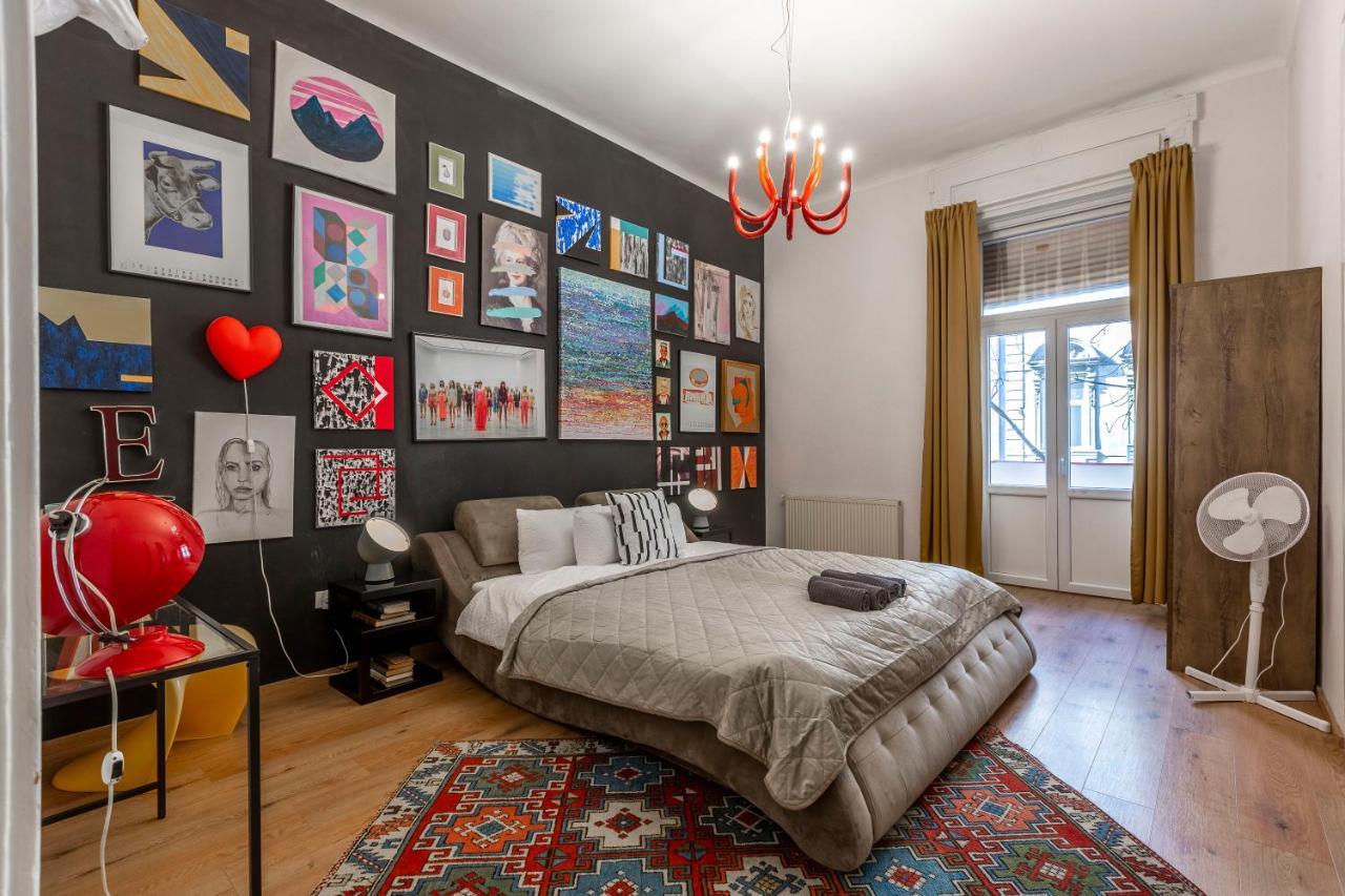 Deluxe Dohany Residence Next To The New York Cafe Budapeste Exterior foto